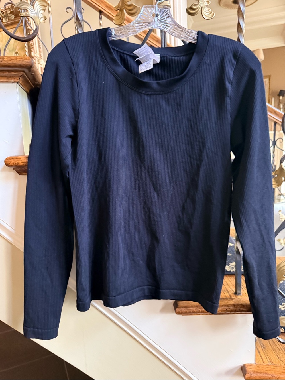 Athleta Ribbed Long Sleeve Tee. Black Size L EUC